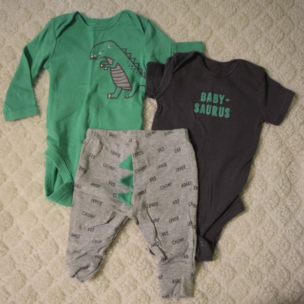 🍼 5/$13 🍼 Baby Boy Outfit 3M